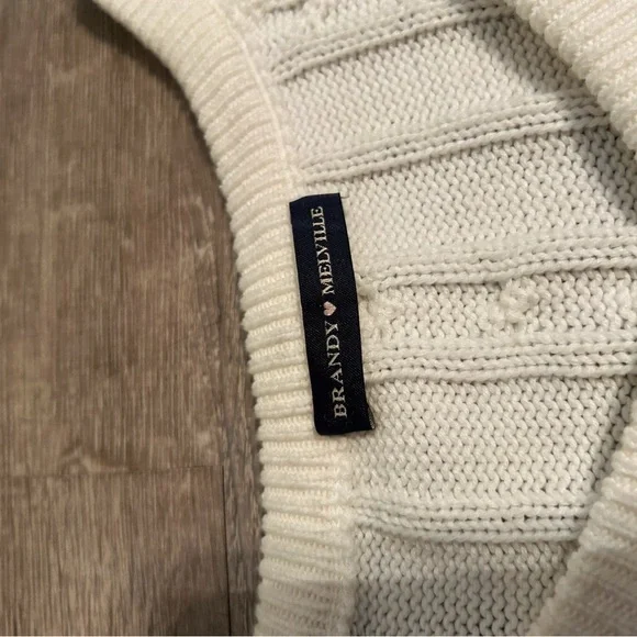 Brandy Melville Cable Knit V-Neck Sweater – One Size, Cream/White - Picture 5 of 6